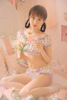 白色：诅咒的旋律